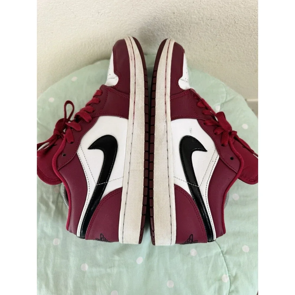Jordan Air Jordan 1 Low Men’s Lace-Up Sneakers Burgundy/White/Black Size 9.5